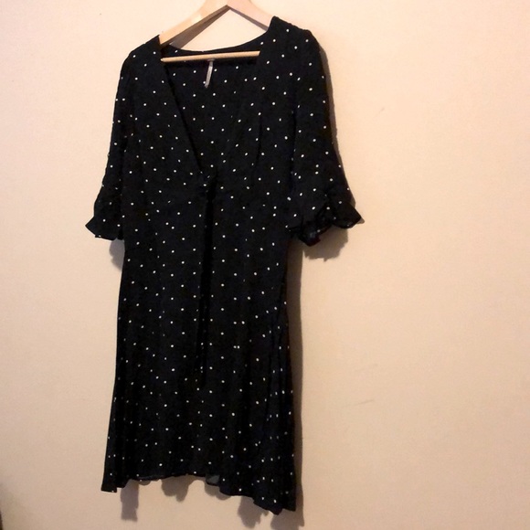 FREE PEOPLE- Polkadot 3/4 Sleeve V Neck Dress - Picture 1 of 8
